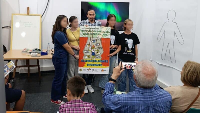 Presentacion comic bullying en Mairena del Aljarafe